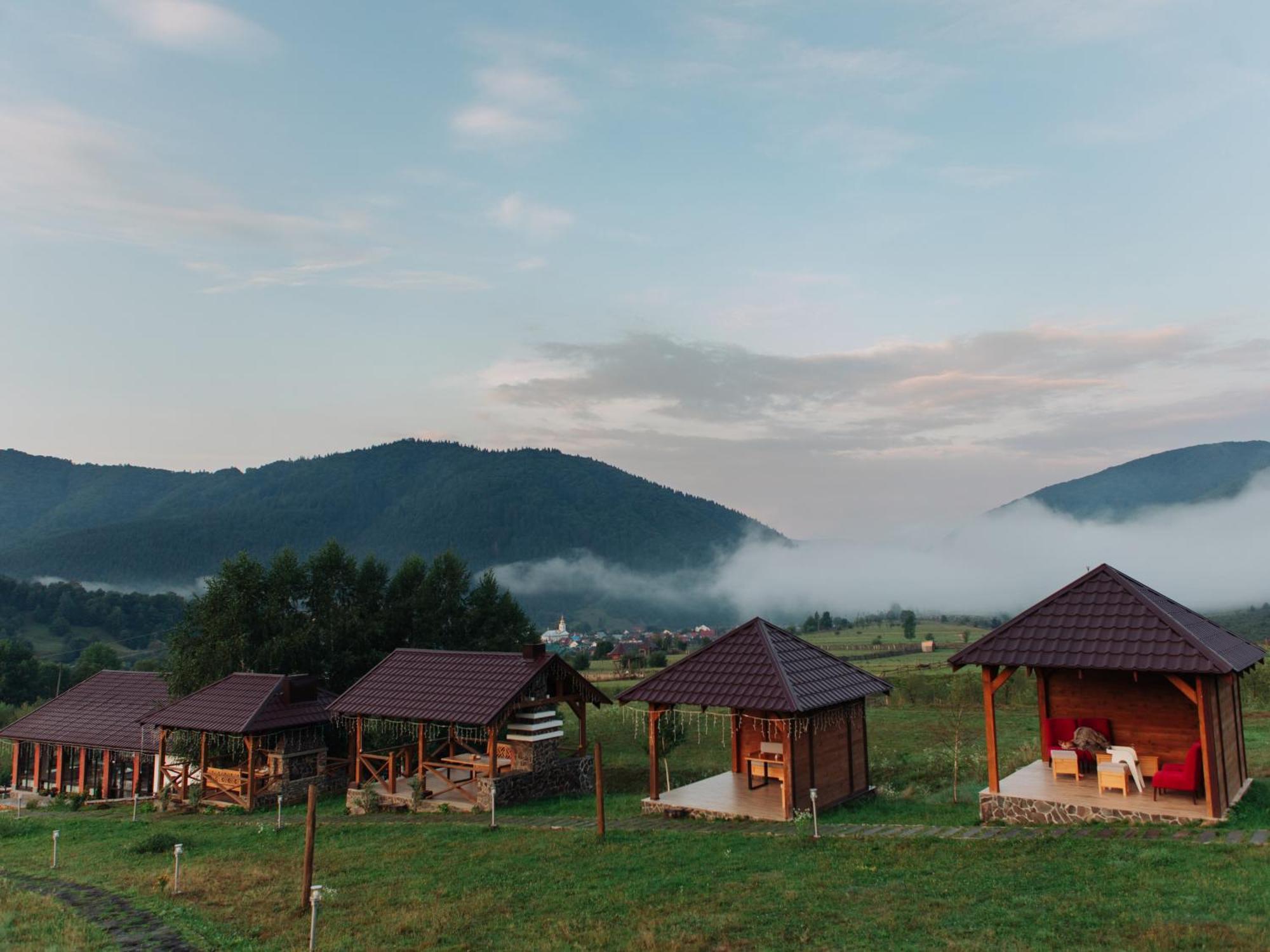 Kolochava Eco Resort מראה חיצוני תמונה